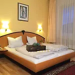Kull Von Schmidsfelden Ξενοδοχείο 3*