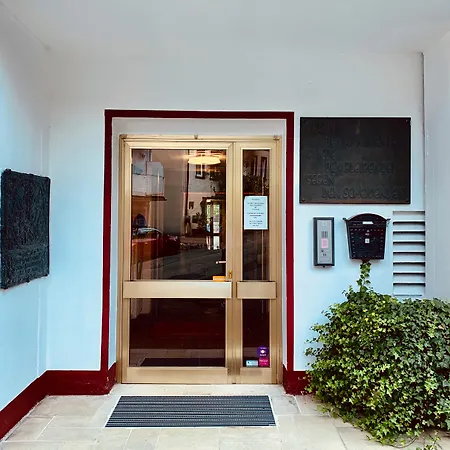 Otel Kull Von Schmidsfelden 3*