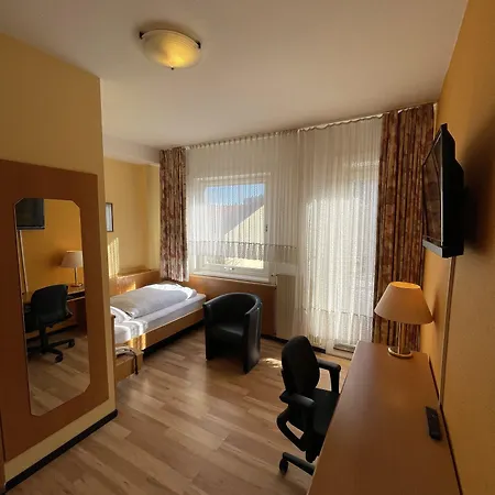 Otel Kull Von Schmidsfelden